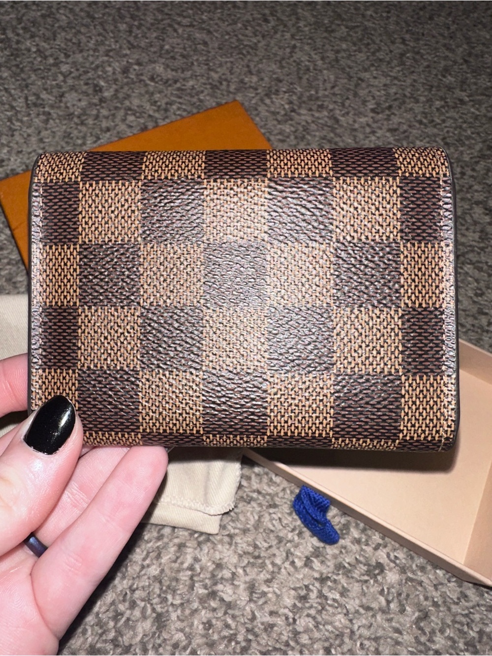 Louis Vuitton Rosalie Coin Purse - Picture 3 of 16